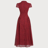 Robe Maxi Fleurie Rouge — Manches Capes, Encolure Haute, Coupe A-Ligne