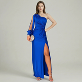 Robe Maxi Satinée à Épaule Dénudée avec Fente