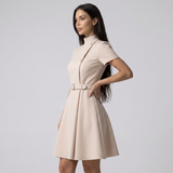 Robe A-Line à Col Montant et Ceinture