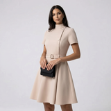 Robe A-Line à Col Montant et Ceinture