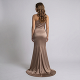 Robe Sirène Froncée Une Épaule