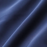 Blouse Boutonnée en Satin Marine — Tenue de Bureau, Coupe Élégante